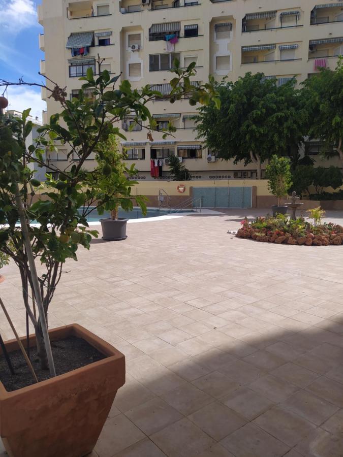 Ver621 - Estudio Con Vistas Al Mar, Wifi, Piscina, Centro A 100 Metros, Playa A 600 Metros Торремолінос Екстер'єр фото