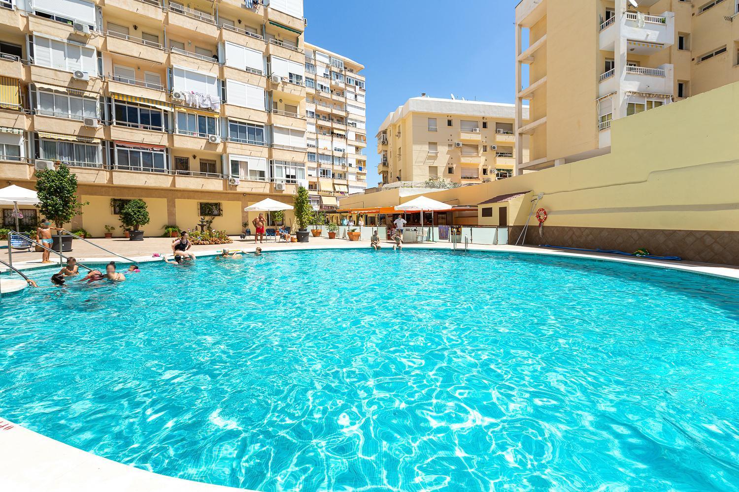 Ver621 - Estudio Con Vistas Al Mar, Wifi, Piscina, Centro A 100 Metros, Playa A 600 Metros Торремолінос Екстер'єр фото